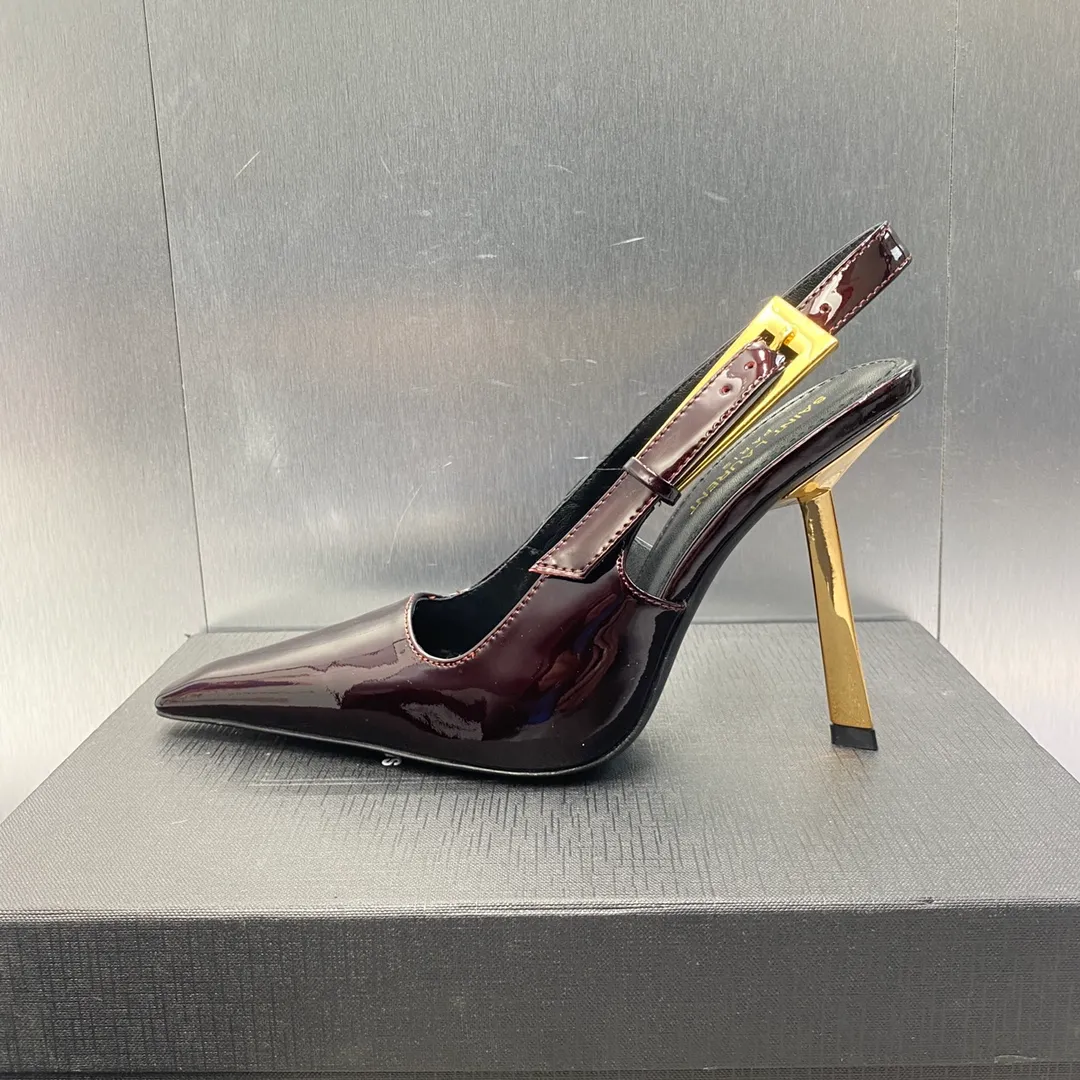 👟👟Ex-factory price 660👟👟 𝐒𝐚𝐢𝐧𝐭 𝐋𝐚𝐮𝐫𝐞𝐧𝐭# Saint Laurent 23F/W small gold bar high heels continue the past high-end and elegant ysl small gold bar heels are really good-looking! Saint Laurent square pointed toe slingback high-heeled shoes. The small gold bar heels really fully highlight the neat and minimalist annual party party. 👟👟factory price. A must-have for arty. Flash sale. So eye-catching. Upper: Customized cow patent leather. Outsole: Genuine leather outsole. Size: 35-40 (40 customized items are not returnable)